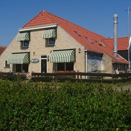 De Cyprian Bed & Breakfast Kaard Bagian luar foto