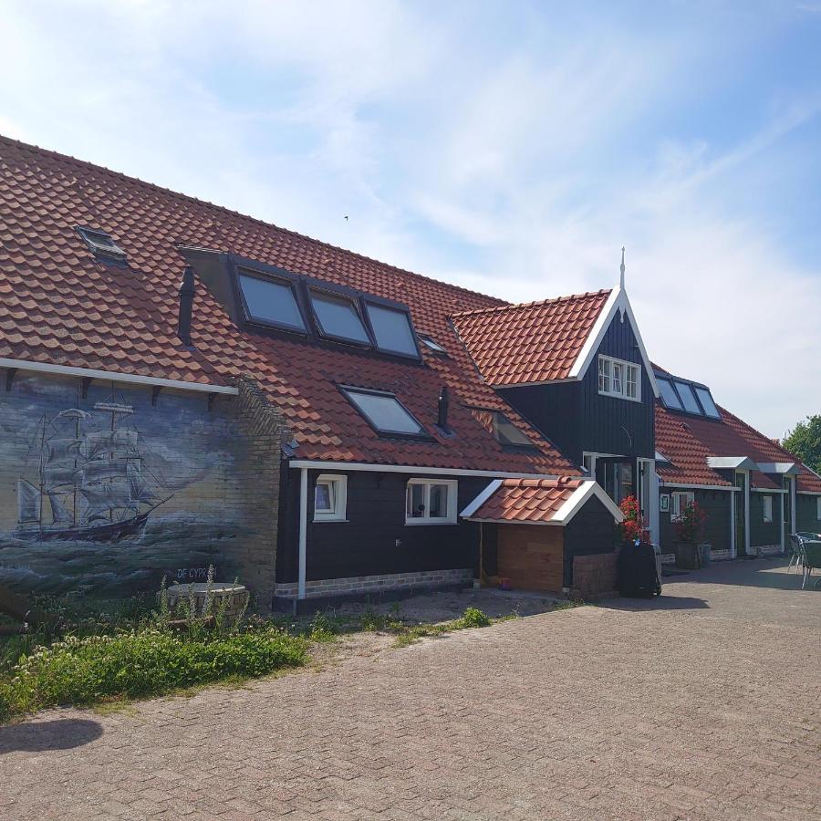 De Cyprian Bed & Breakfast Kaard Bagian luar foto