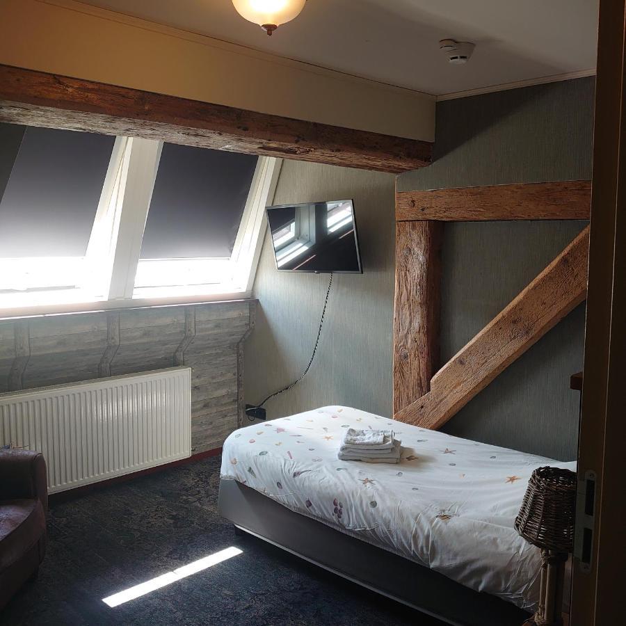 De Cyprian Bed & Breakfast Kaard Bagian luar foto