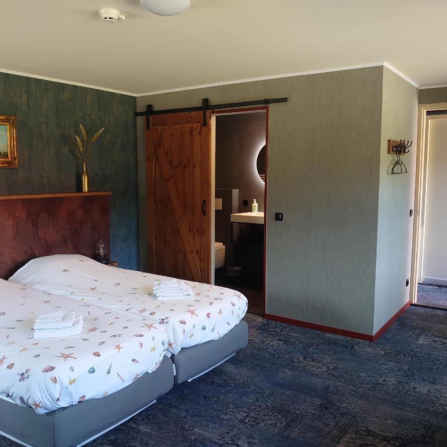 De Cyprian Bed & Breakfast Kaard Bagian luar foto
