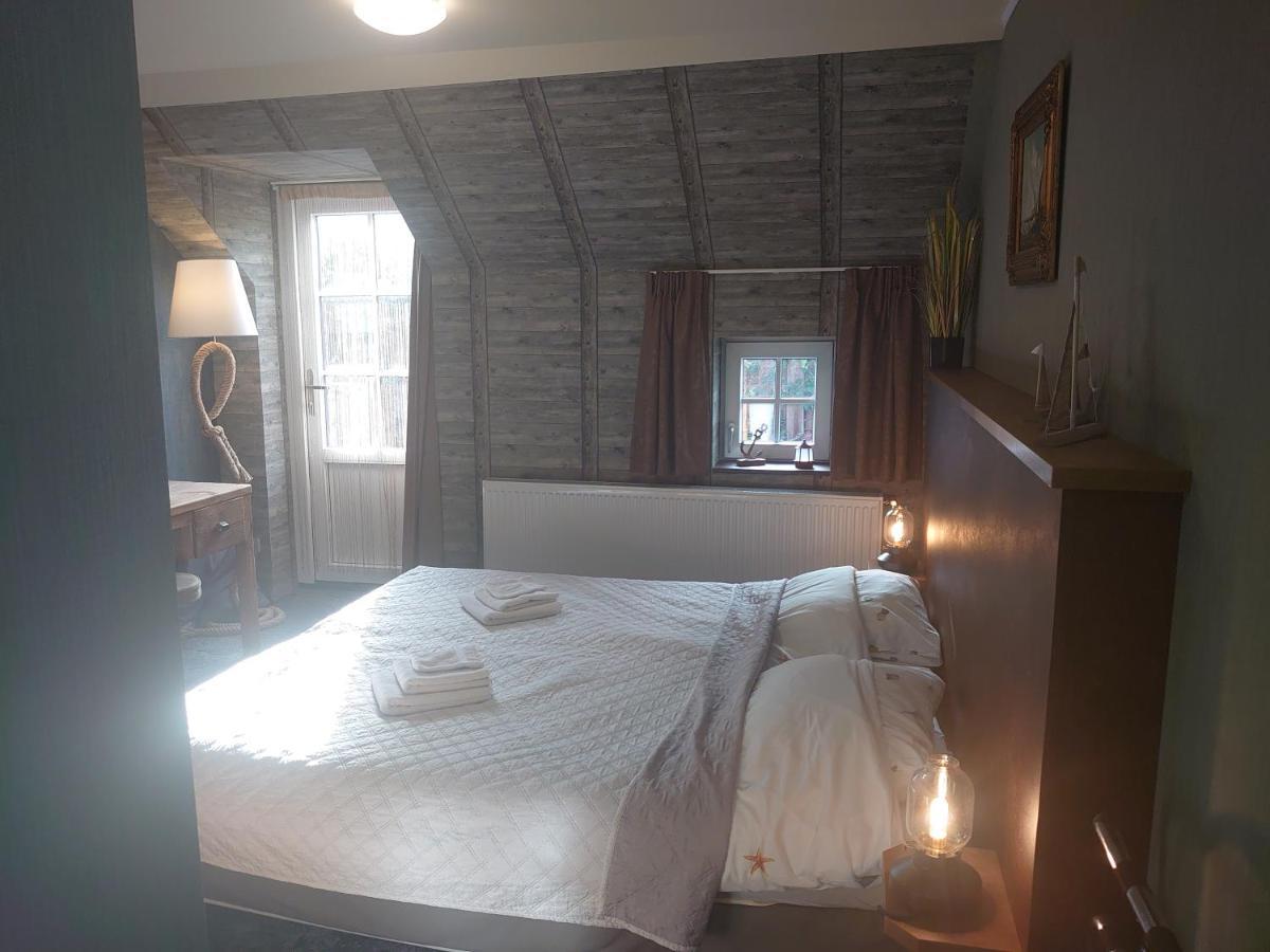 De Cyprian Bed & Breakfast Kaard Bagian luar foto