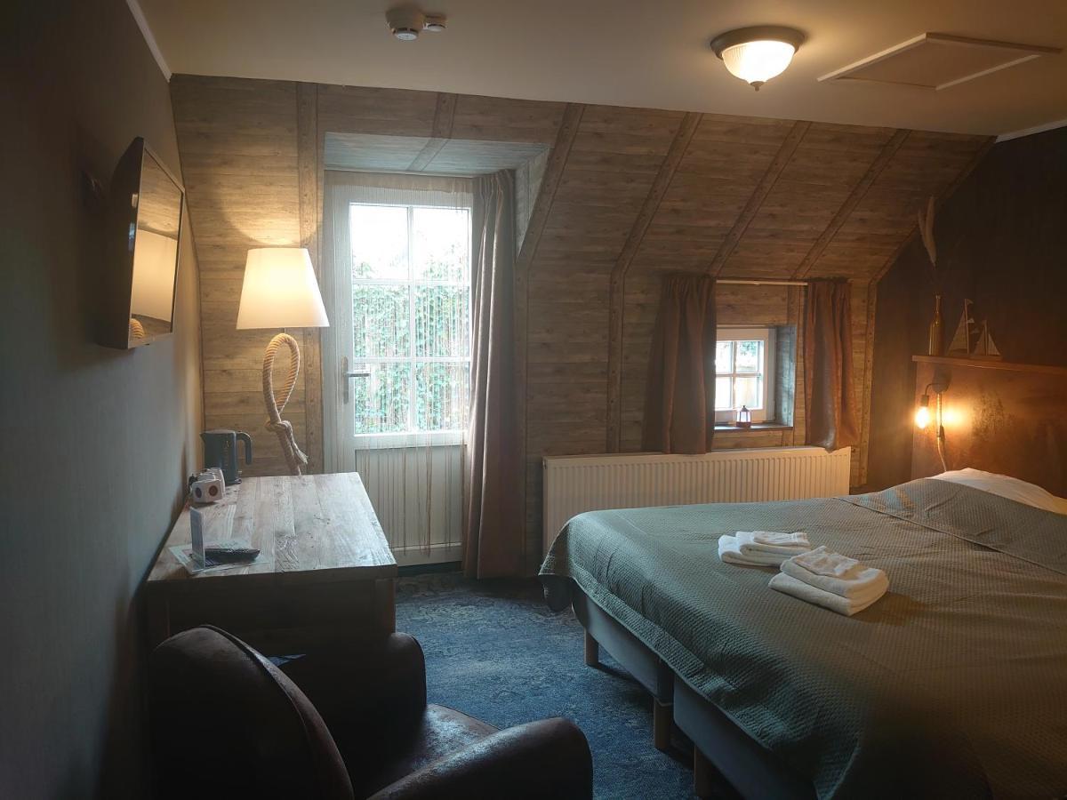 De Cyprian Bed & Breakfast Kaard Bagian luar foto