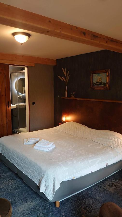 De Cyprian Bed & Breakfast Kaard Bagian luar foto